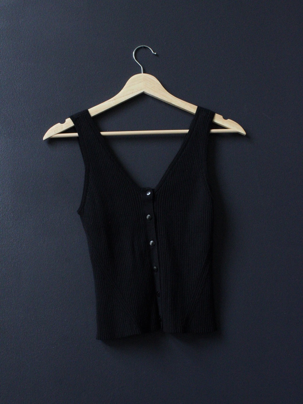 Black Ribbed Button-Front Tank Top - Picture 7 of 9